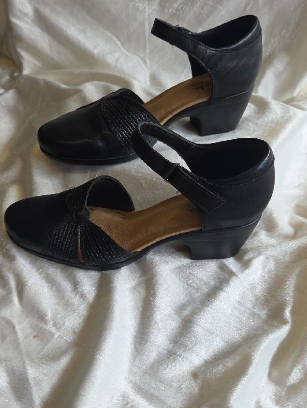 Clarks Black Leather Ankle-Strap Heels with Textured Vamp - Picture 5 of 7